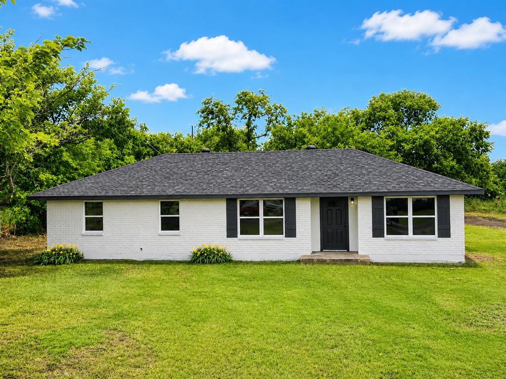 105 Paige Street Weatherford, TX 76088 - Photo 2 of 26