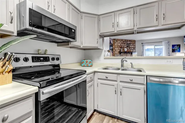 $300,000 | 2929 West 81st Avenue, Unit A, Westminster, CO 80031