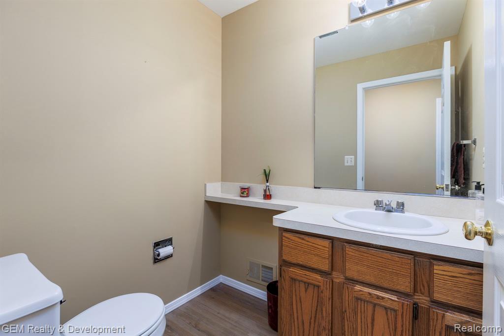 1111 Sarah Road Pinckney, MI 48169 - Photo 17 of 47