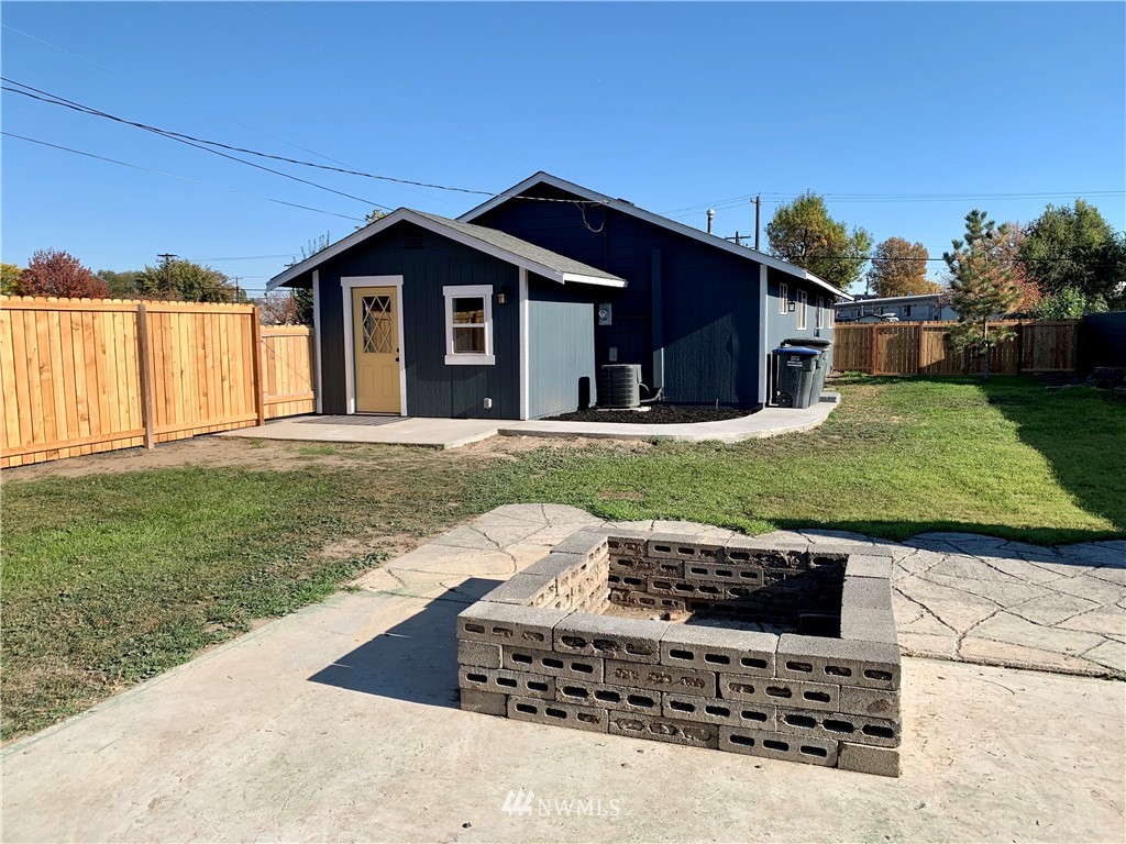 505 West Reisner Road Moses Lake, WA 98837 - Photo 3 of 23 Gallery Image 3