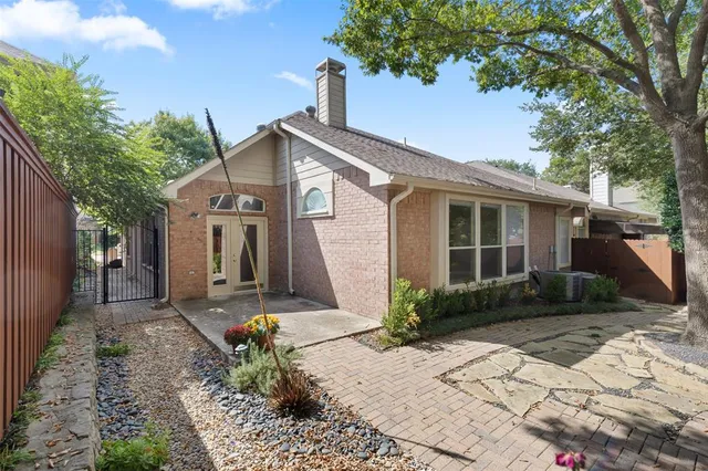 $550,000 | 2219 Pecan Grove Court, Dallas, TX 75228