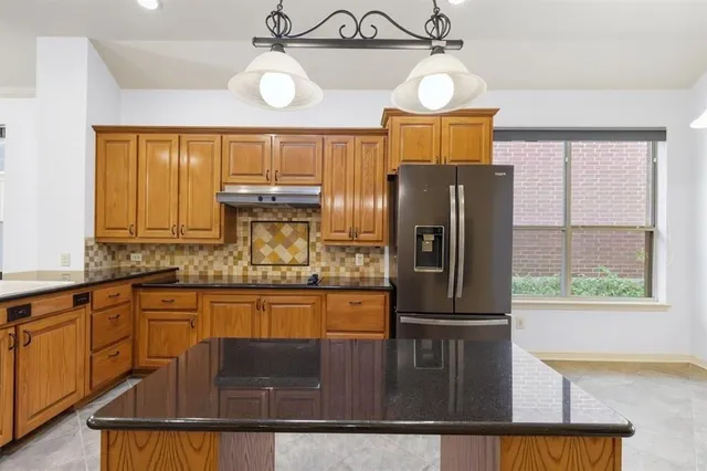 $550,000 | 2219 Pecan Grove Court, Dallas, TX 75228