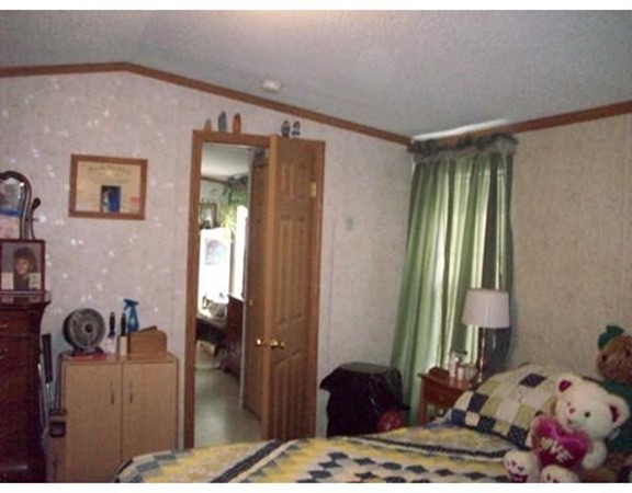 557-70 Southwest Cutoff, Unit 70 Worcester, MA 01607 - Photo 10 of 15 Gallery Image 10