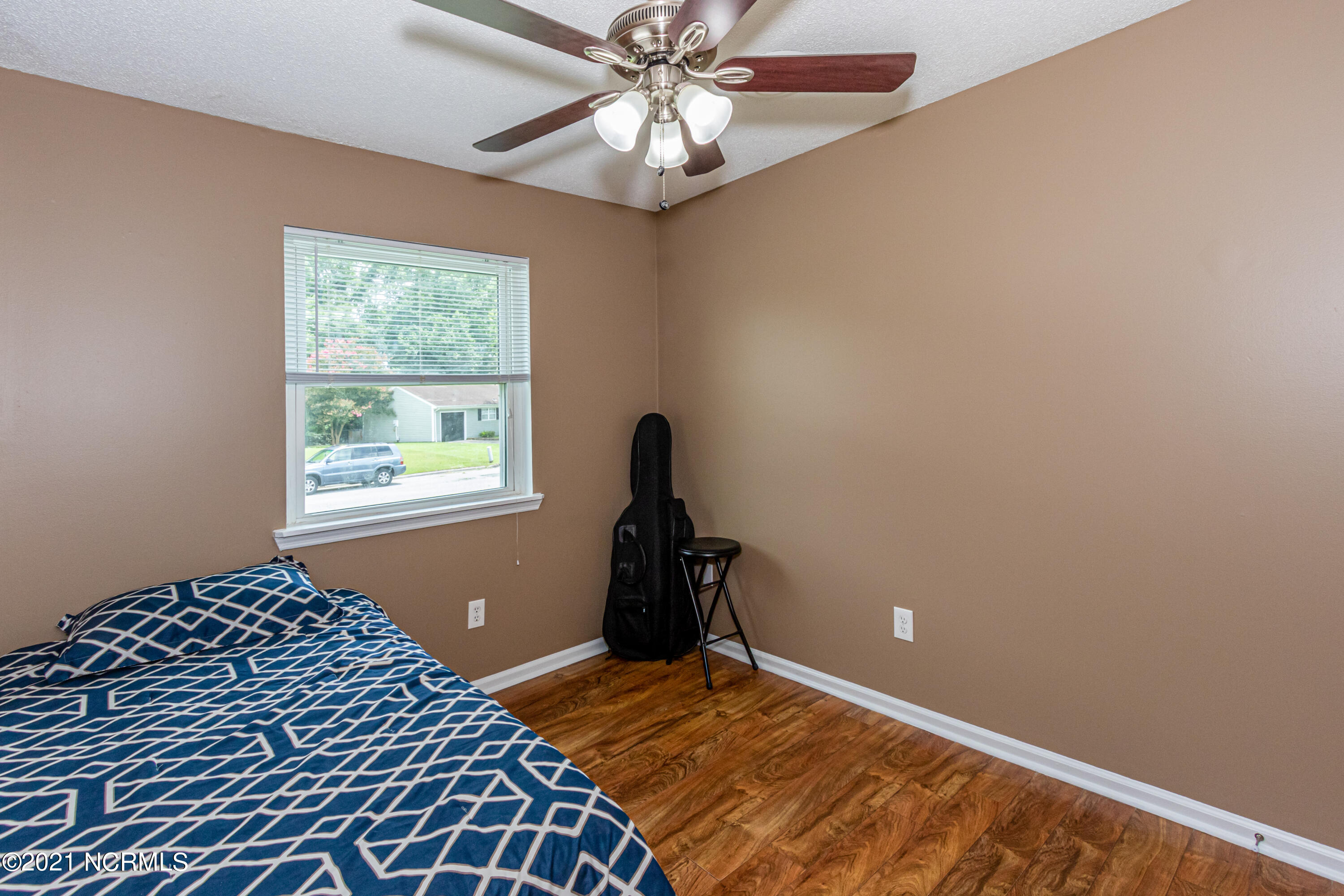 139 Winter Road Jacksonville, NC 28540 - Photo 28 of 52 Bedroom 3