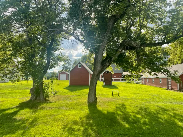 $562,000 | 9484 Sunrise Road, Harris, MN 55032