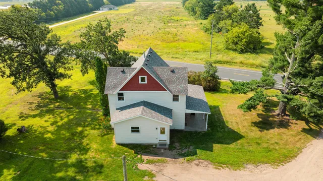 $562,000 | 9484 Sunrise Road, Harris, MN 55032