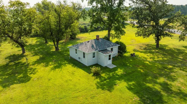 $562,000 | 9484 Sunrise Road, Harris, MN 55032