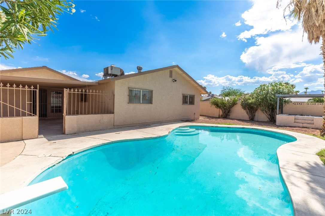 6340 Portola Road Las Vegas, NV 89108 - Photo 1 of 31 Gallery Image 1