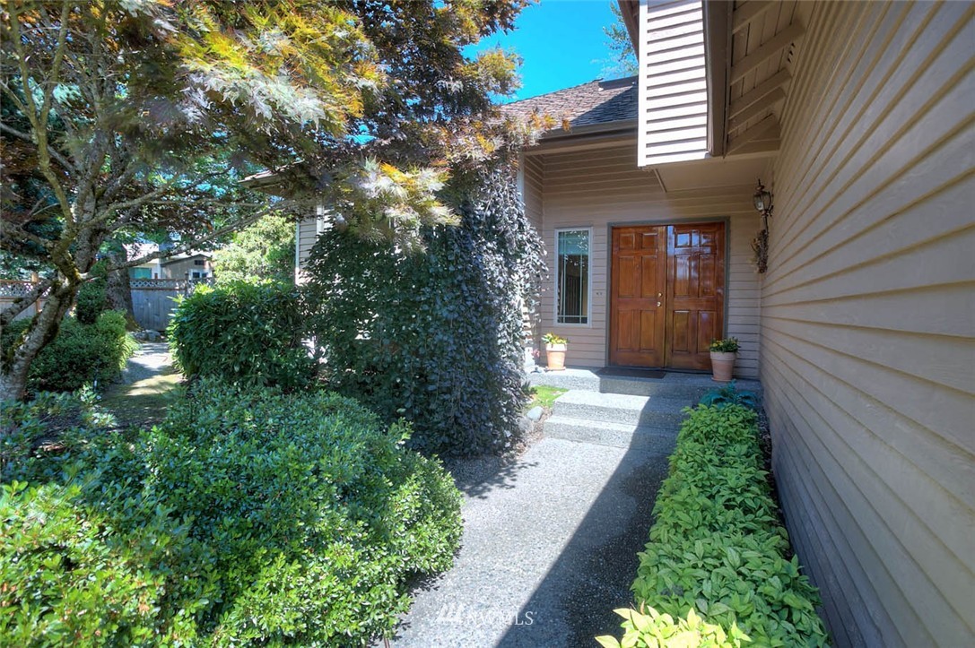 13438 Southeast 182nd Street Renton, WA 98058 - Photo 2 of 25 Gallery Image 2