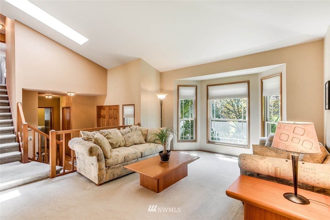 13438 Southeast 182nd Street Renton, WA 98058 - Photo 4 of 25 Gallery Image 4