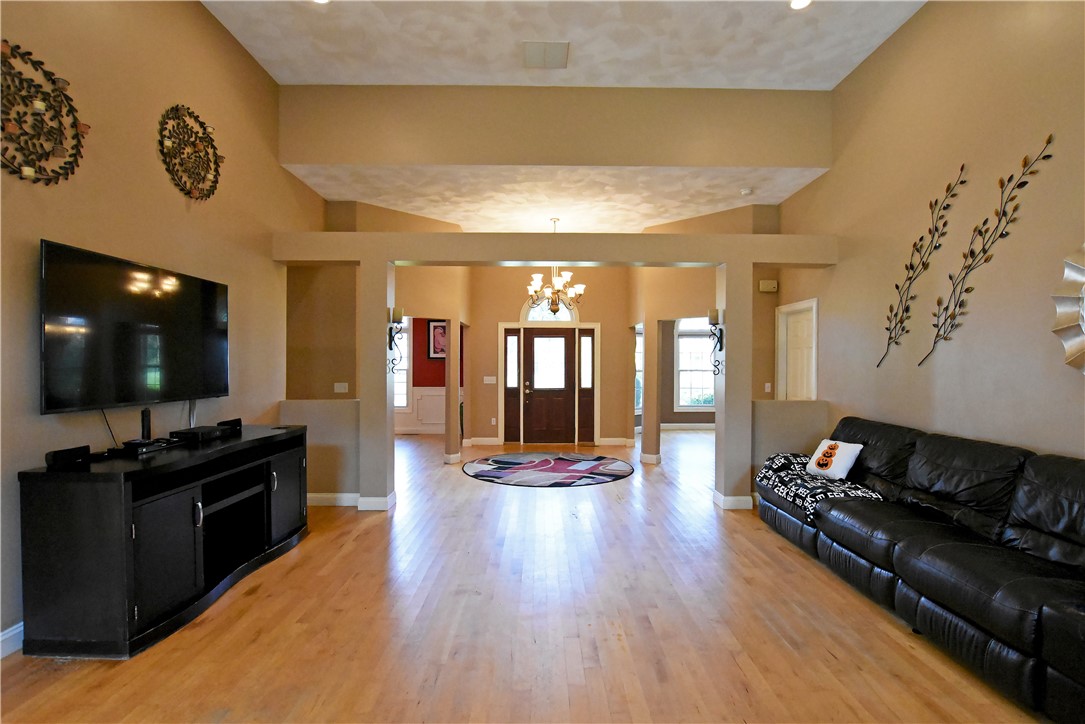 45 Lantern Road Smithfield, RI 02917 - Photo 14 of 48 Gallery Image 14