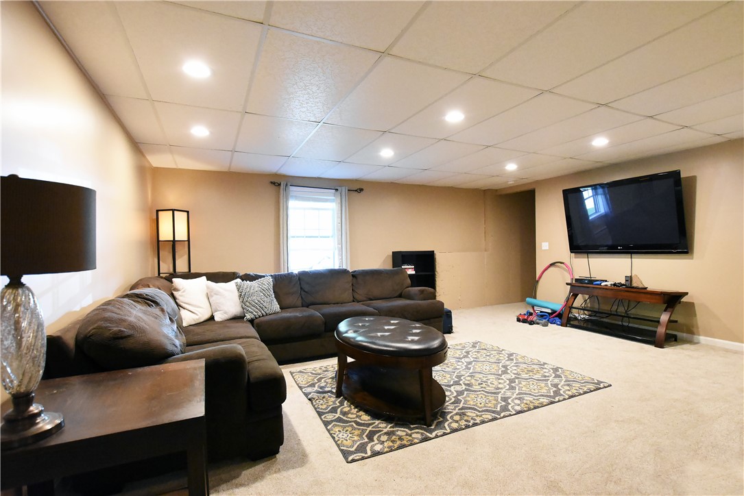 45 Lantern Road Smithfield, RI 02917 - Photo 36 of 48 Gallery Image 36