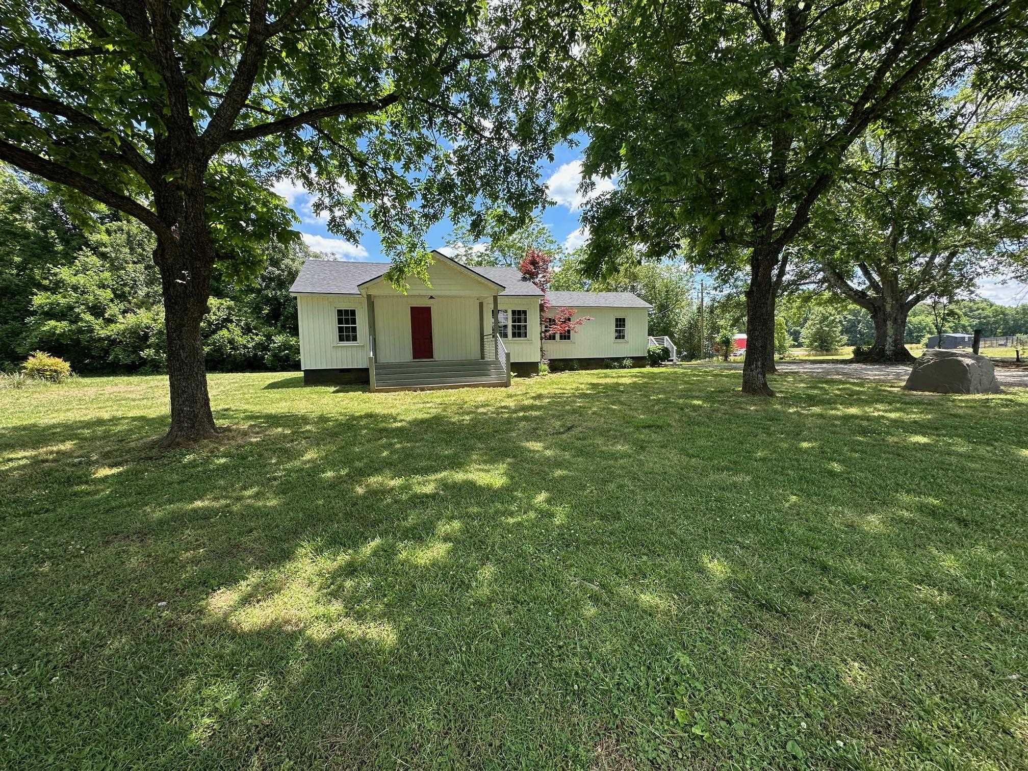 358 North Green River Road Gaffney, SC 29341 - Photo 4 of 28