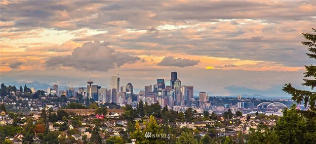 $2,000,000 | 3908 West Barrett Street, Seattle, WA 98199