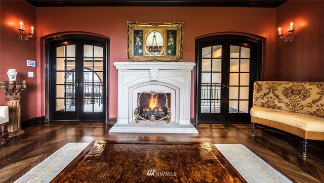 $2,000,000 | 3908 West Barrett Street, Seattle, WA 98199