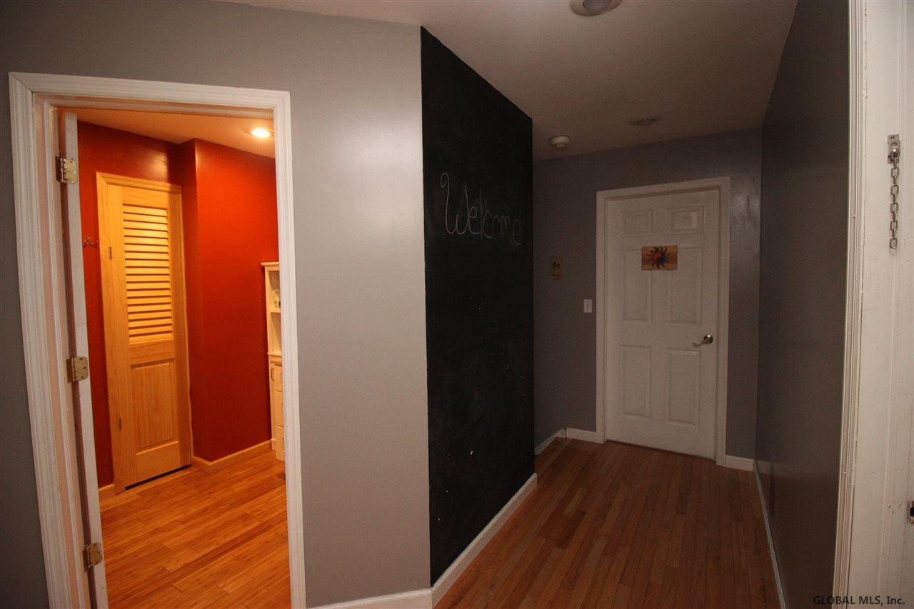 193 Chepstow Road Rotterdam, NY 12303 - Photo 12 of 23 Photo 12