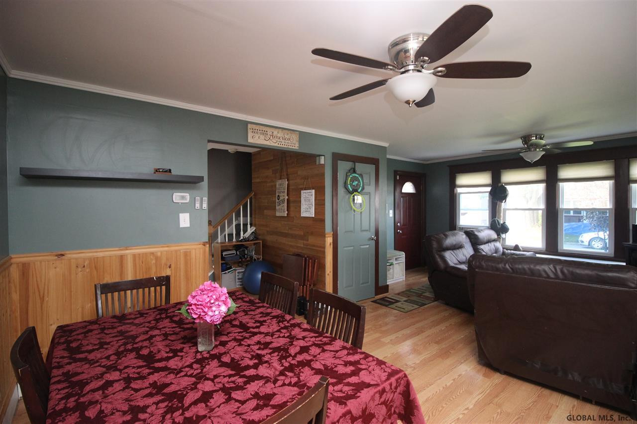 193 Chepstow Road Rotterdam, NY 12303 - Photo 14 of 23 Photo 14