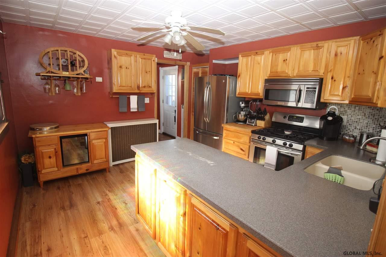 193 Chepstow Road Rotterdam, NY 12303 - Photo 17 of 23 Photo 17