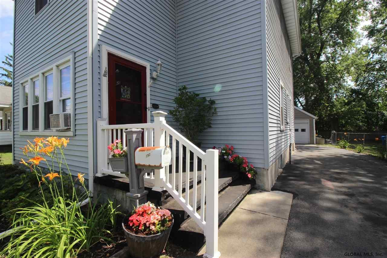 193 Chepstow Road Rotterdam, NY 12303 - Photo 2 of 23 Photo 2