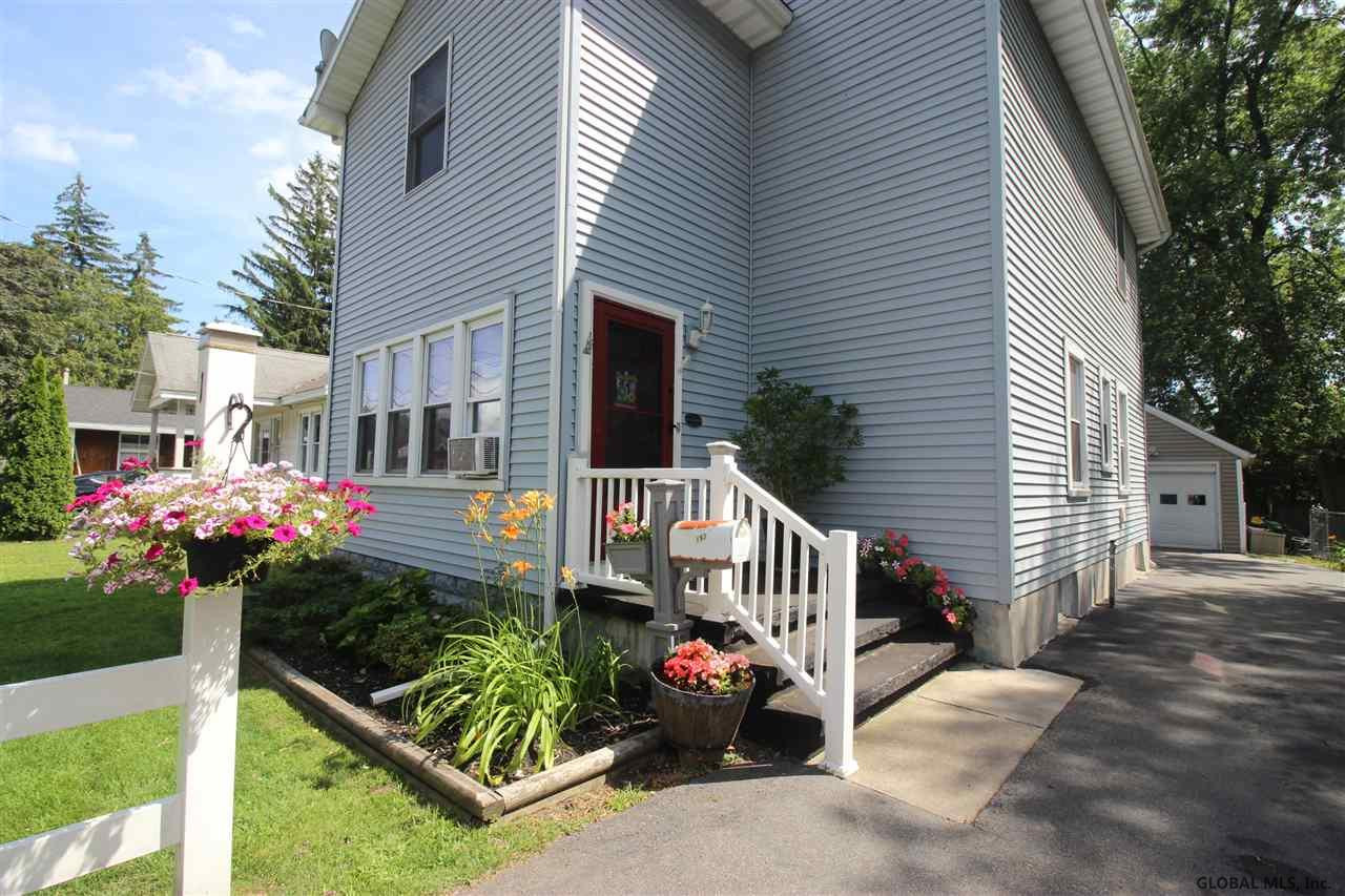 193 Chepstow Road Rotterdam, NY 12303 - Photo 4 of 23 Photo 4