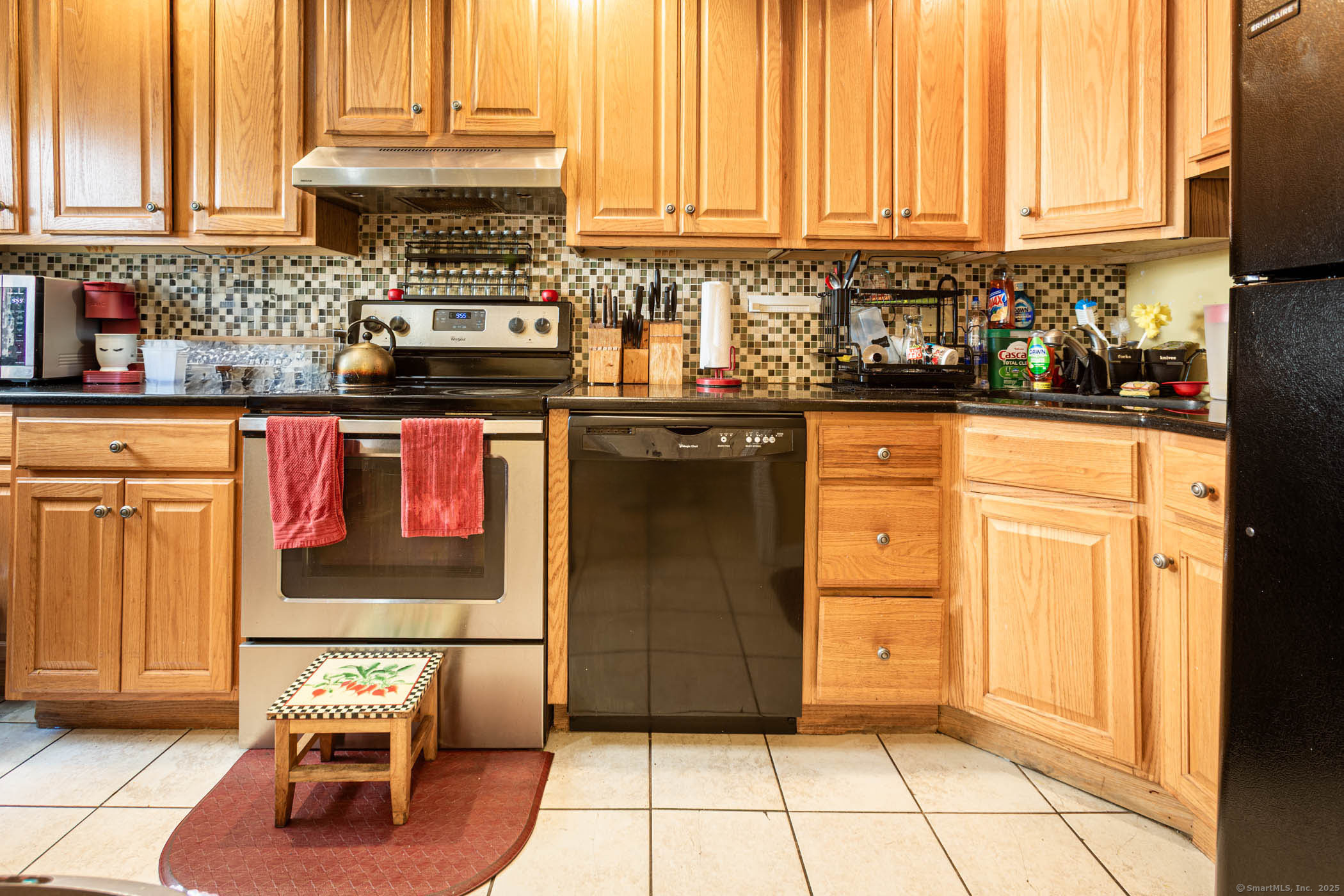 36 Rising Trail Drive, Unit 36 Middletown, CT 06457 - Photo 5 of 37