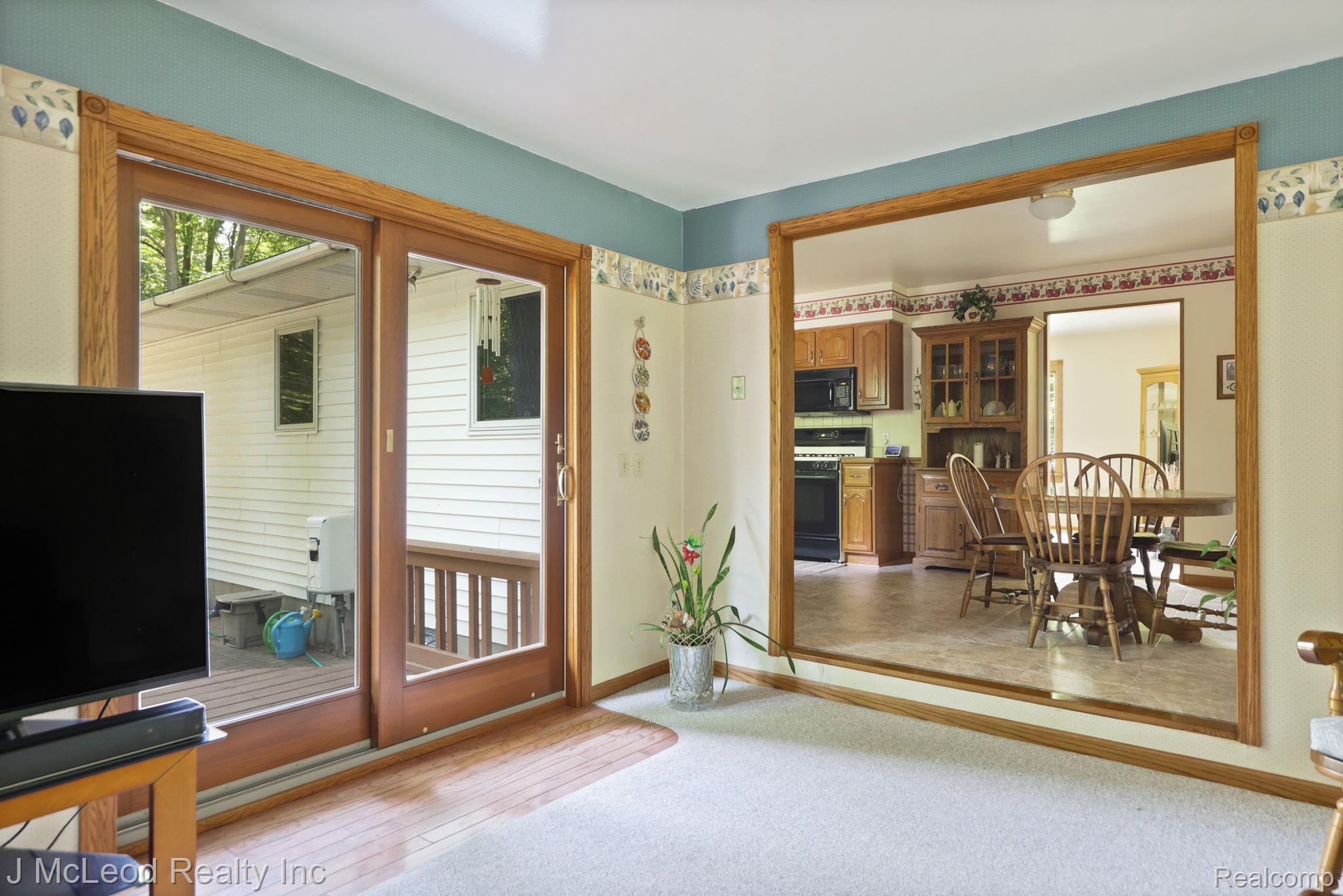 4353 Emerald Road Bridgeport, MI 48722 - Photo 17 of 63 17-web-or-mls-4353 Emerald Rd Bridgeport-17.jpg