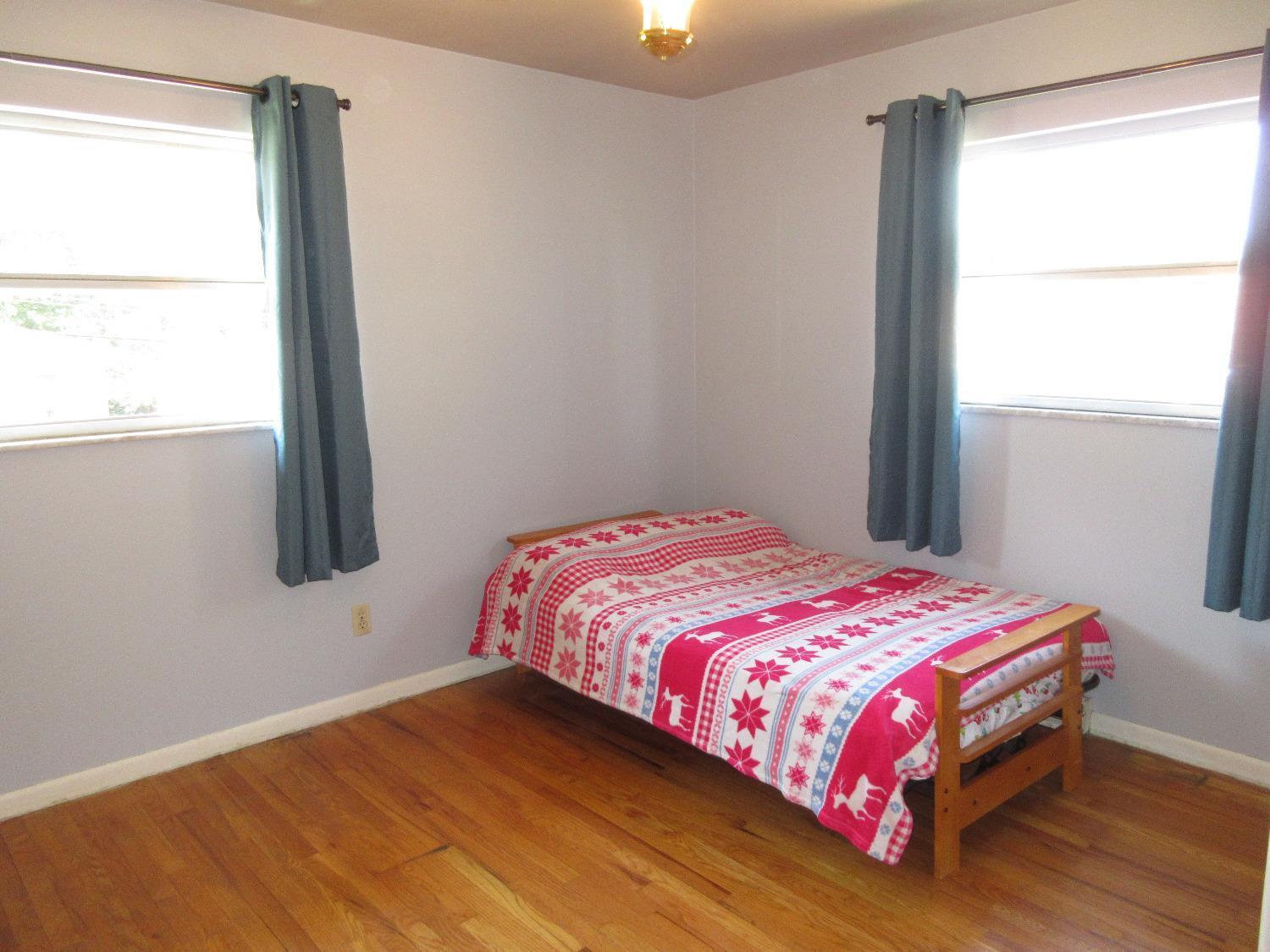 5796 Lawrence Road Cincinnati, OH 45248 - Photo 29 of 33