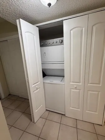 $2,000 | 2805 Southwest 22nd Avenue, Unit 1030, Delray Beach, FL 33445