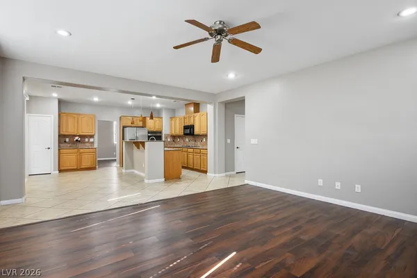 $2,950 | 738 Kew Gardens Drive, Las Vegas, NV 89178