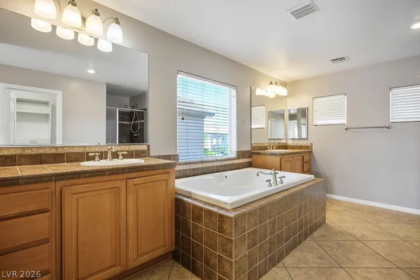 $2,950 | 738 Kew Gardens Drive, Las Vegas, NV 89178