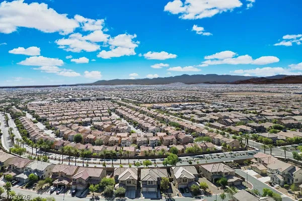 $2,950 | 738 Kew Gardens Drive, Las Vegas, NV 89178