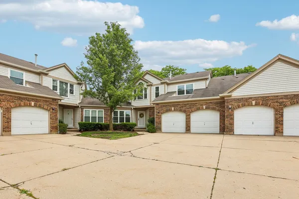 $475,000 | 382 Satinwood Terrace, Buffalo Grove, IL 60089