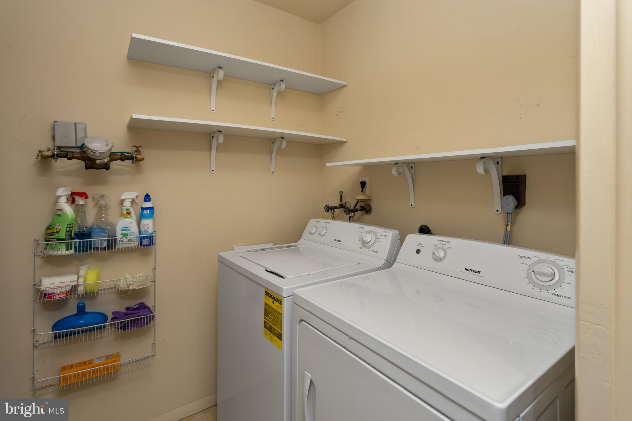 40 Dunstable Road Southampton, NJ 08088 - Photo 21 of 30 a utility room with dryer and washer