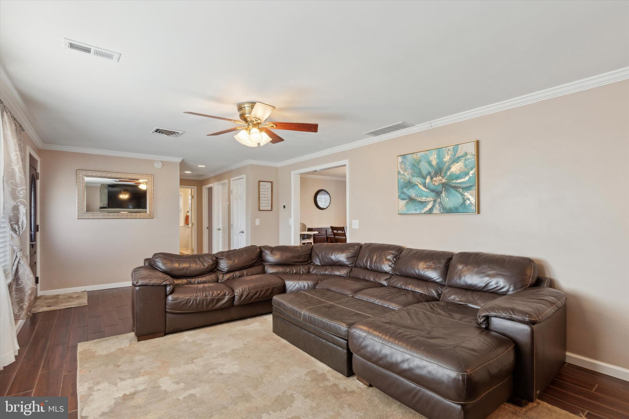 526 Hunsicker Road Telford, PA 18969 - Photo 8 of 35 a living room with furniture