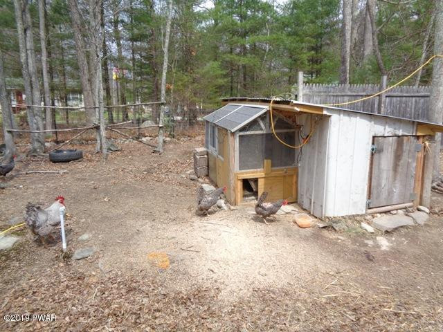 508 Rowland Road Greeley, PA 18425 - Photo 12 of 33 Chicken Coop