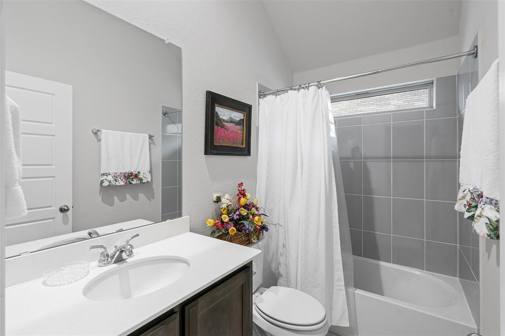 220 Shepards Street Godley, TX 76044 - Photo 17 of 37