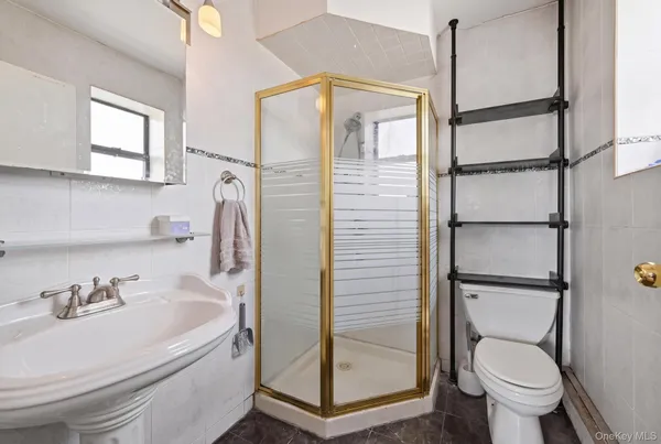 $620,000 | 92-29 Queens Boulevard, Unit 16H | Rego Park