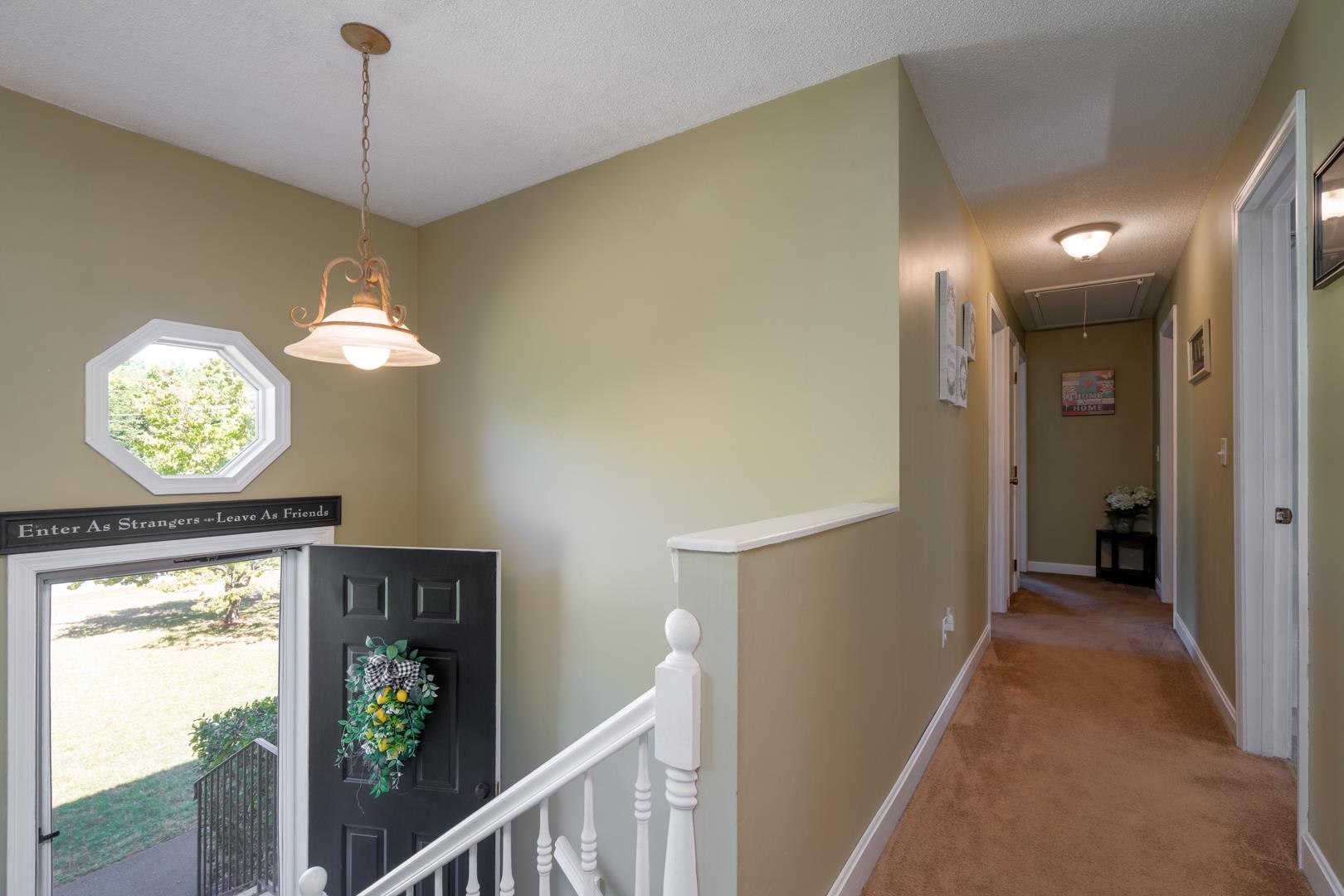 5 Taryn Road Derry, NH 03038 - Photo 11 of 38