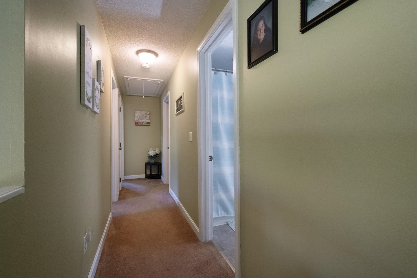 5 Taryn Road Derry, NH 03038 - Photo 12 of 38