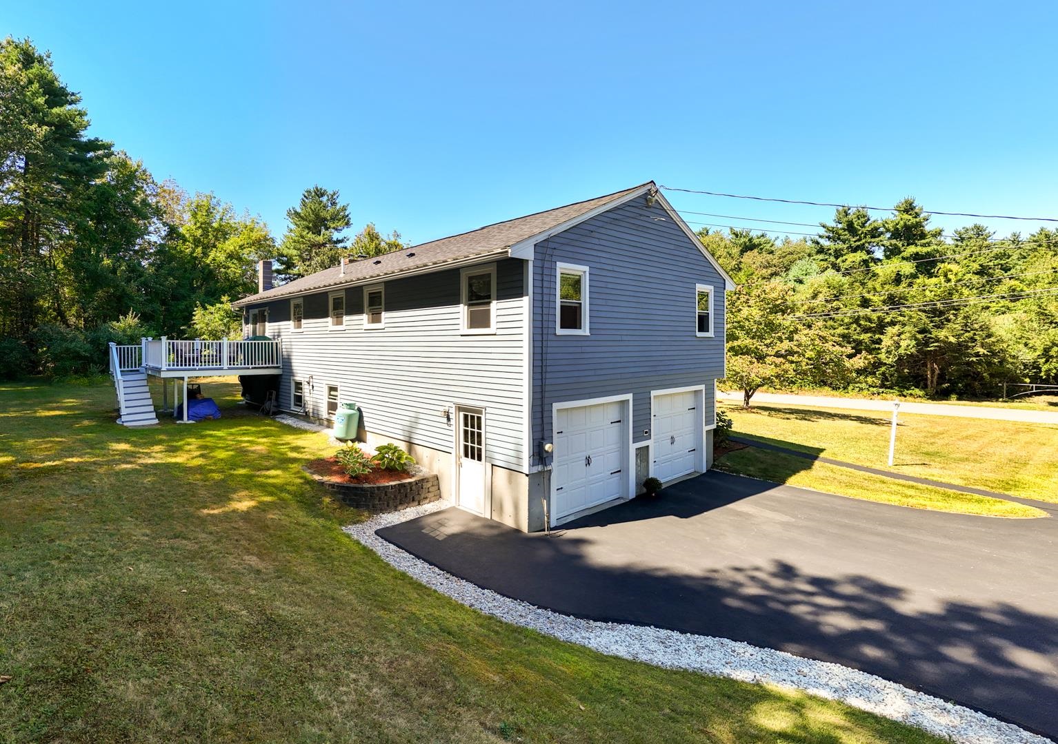 5 Taryn Road Derry, NH 03038 - Photo 2 of 38