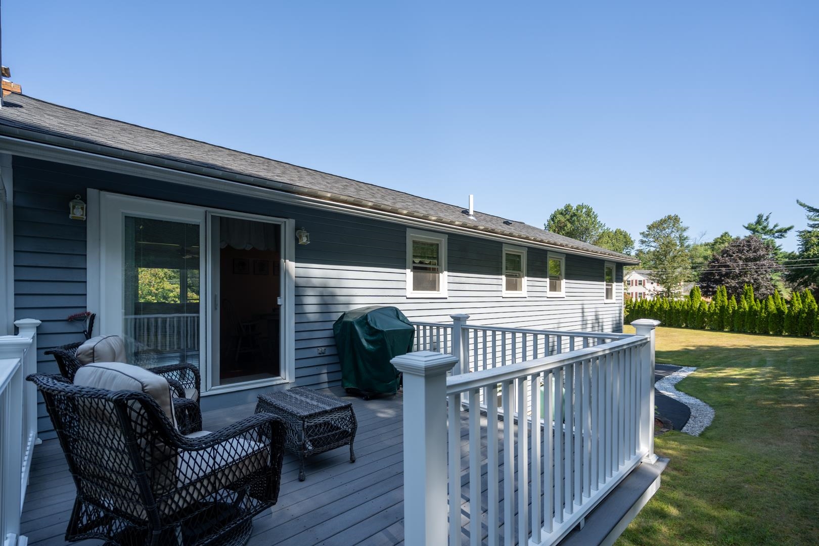 5 Taryn Road Derry, NH 03038 - Photo 32 of 38