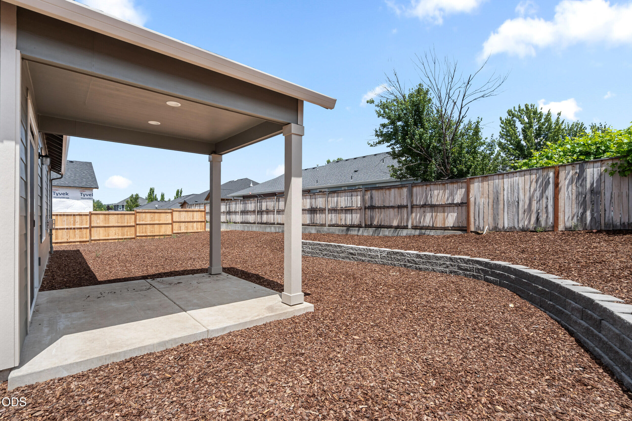 1147 Pumpkin Ridge, Unit 321 Eagle Point, OR 97524 - Photo 31 of 32