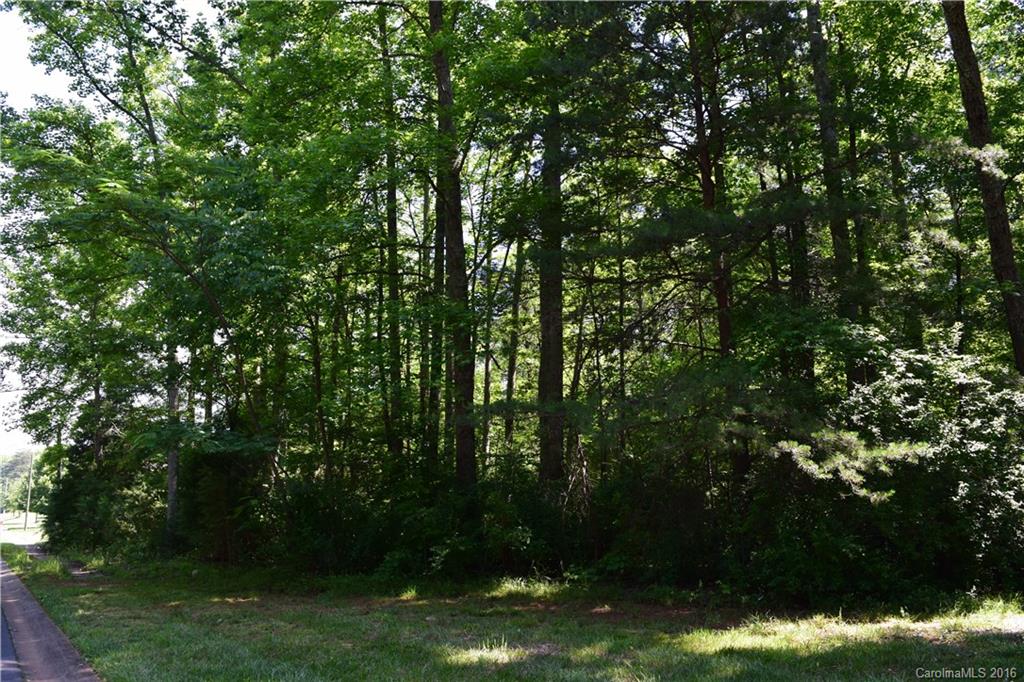 8324 Getalong Road Charlotte, NC 28215 - Photo 3 of 12 Gallery Image 3