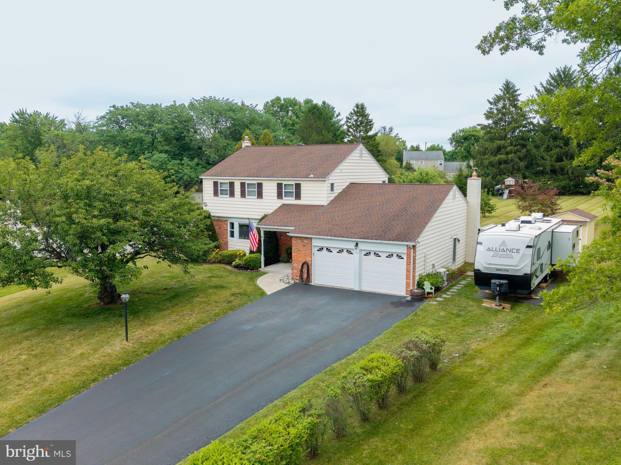 284 Manor Road Harleysville, PA 19438 - Photo 4 of 61