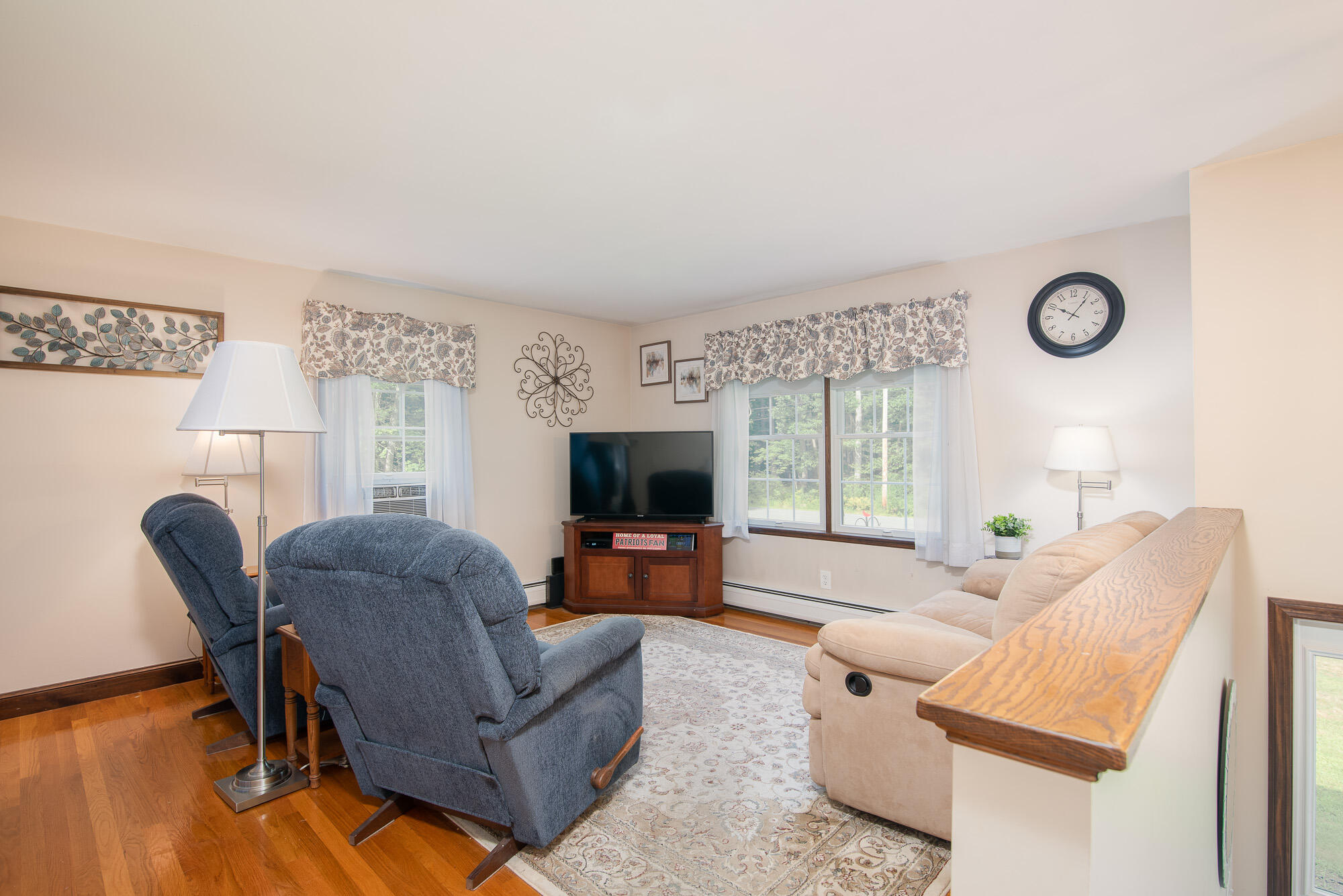 148 Tidy Road Eliot, ME 03903 - Photo 12 of 43 living.1