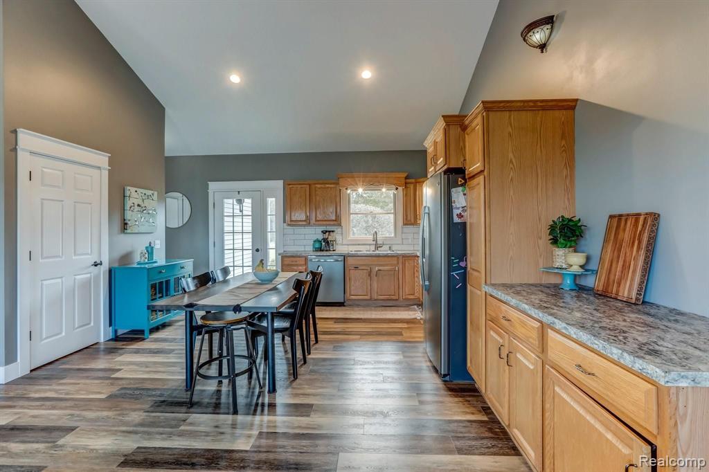 48 West Snover Road Mayville, MI 48744 - Photo 7 of 34