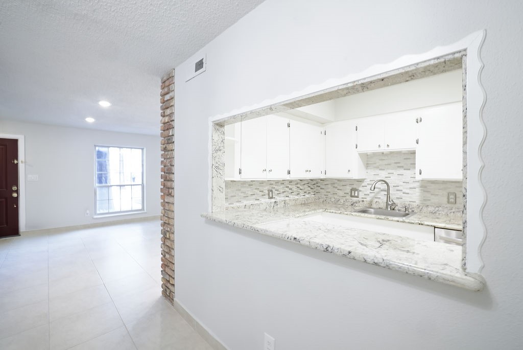 2503 McCue Road, Unit 6 Houston, TX 77056 - Photo 5 of 27 Gallery Image 5