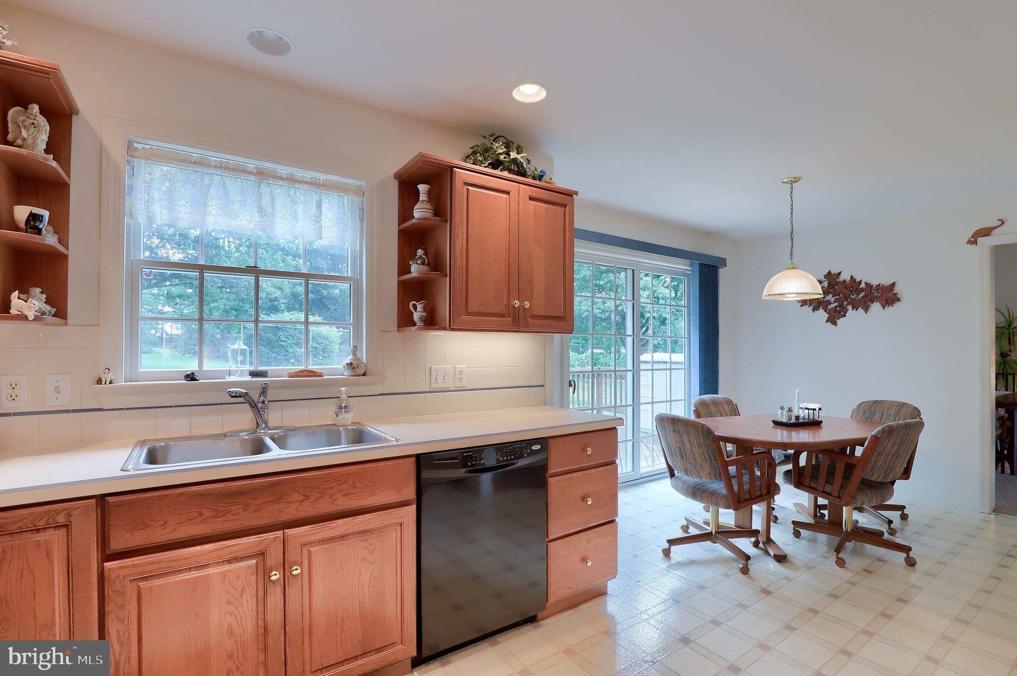 2017 Harrogate Road Lancaster, PA 17601 - Photo 15 of 35 Gallery Image 15