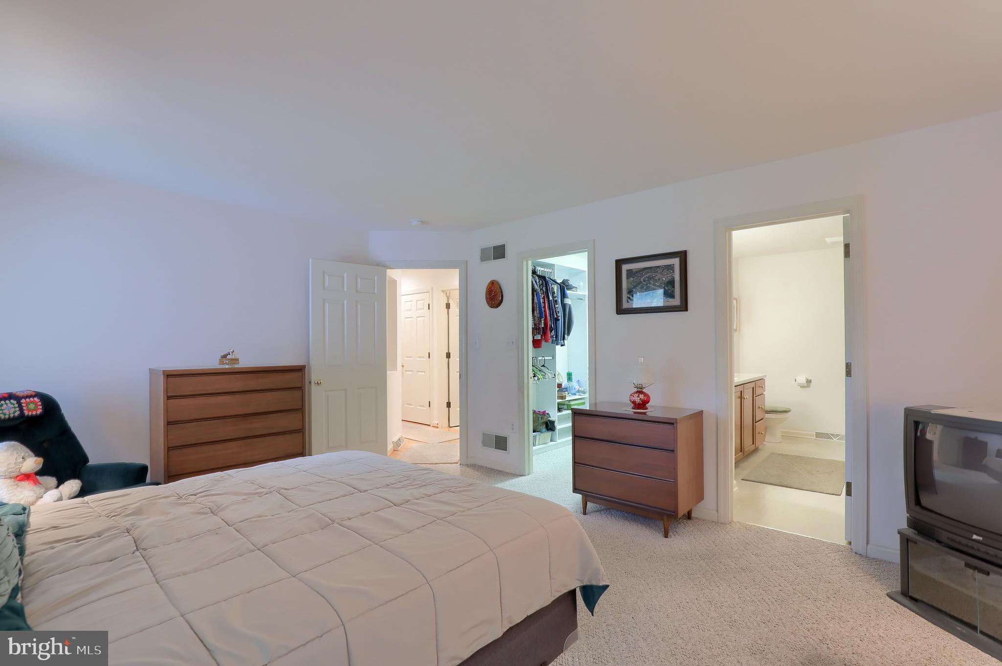 2017 Harrogate Road Lancaster, PA 17601 - Photo 18 of 35 Gallery Image 18