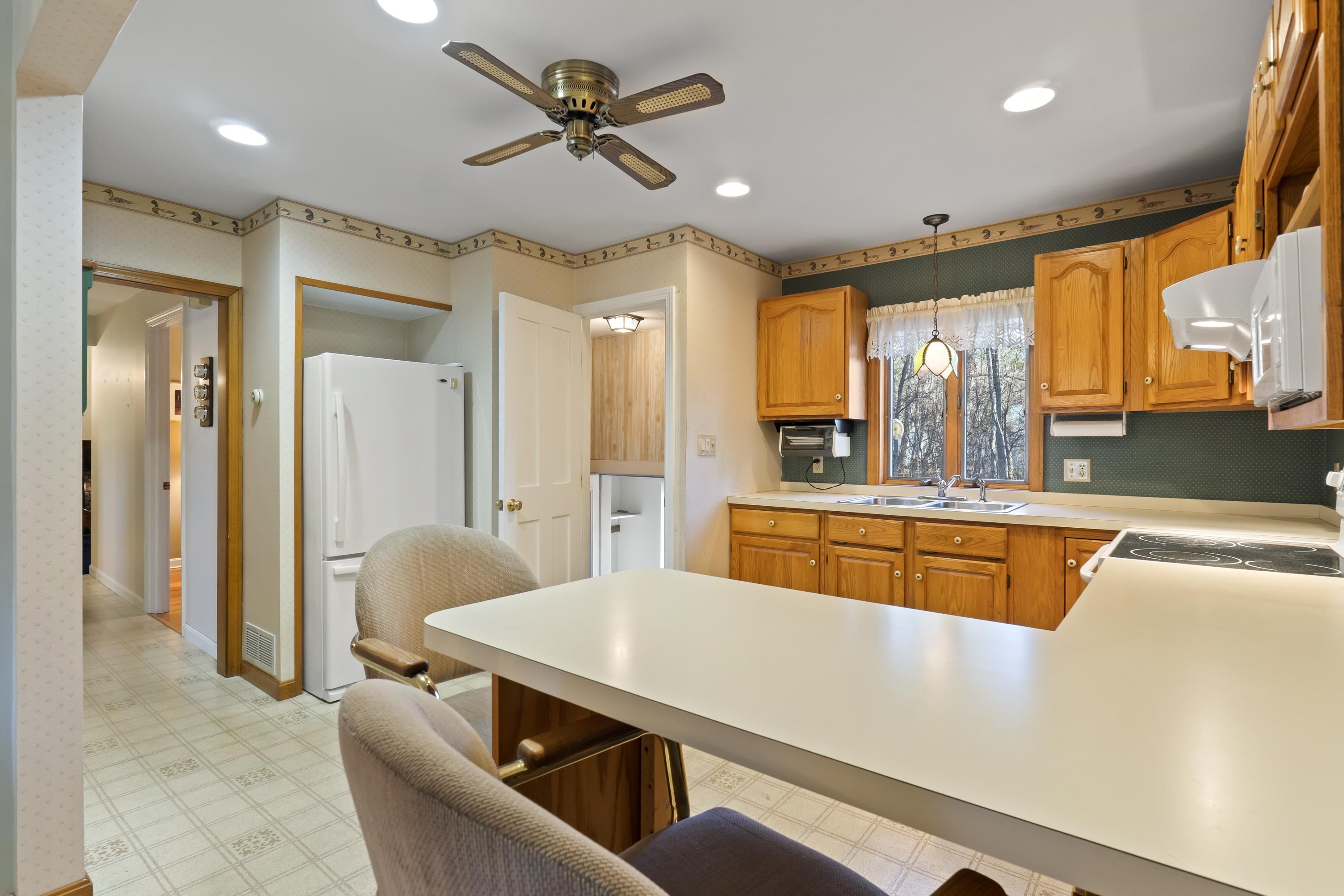 46 Main Street Hooksett, NH 03106 - Photo 5 of 38 Gallery Image 5